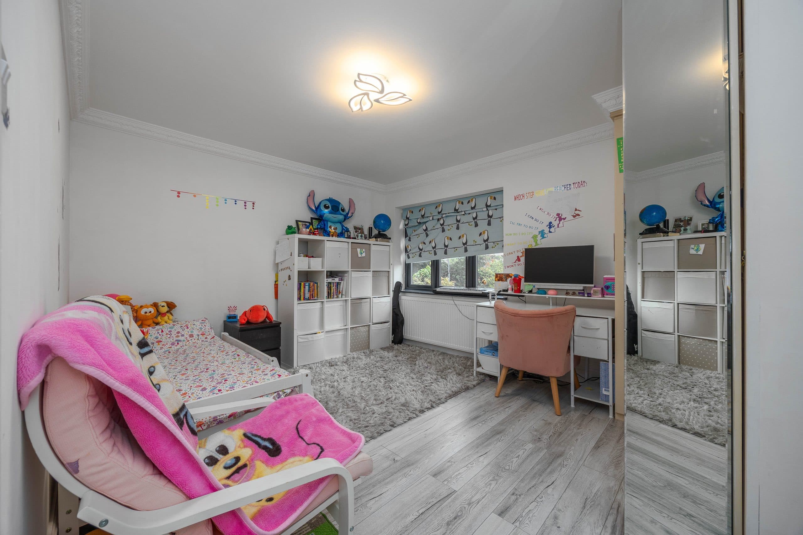 Yew Tree Lane, Wolverhampton, WV6