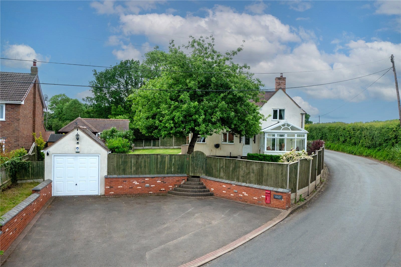 Six Ashes Road, Bobbington, DY7