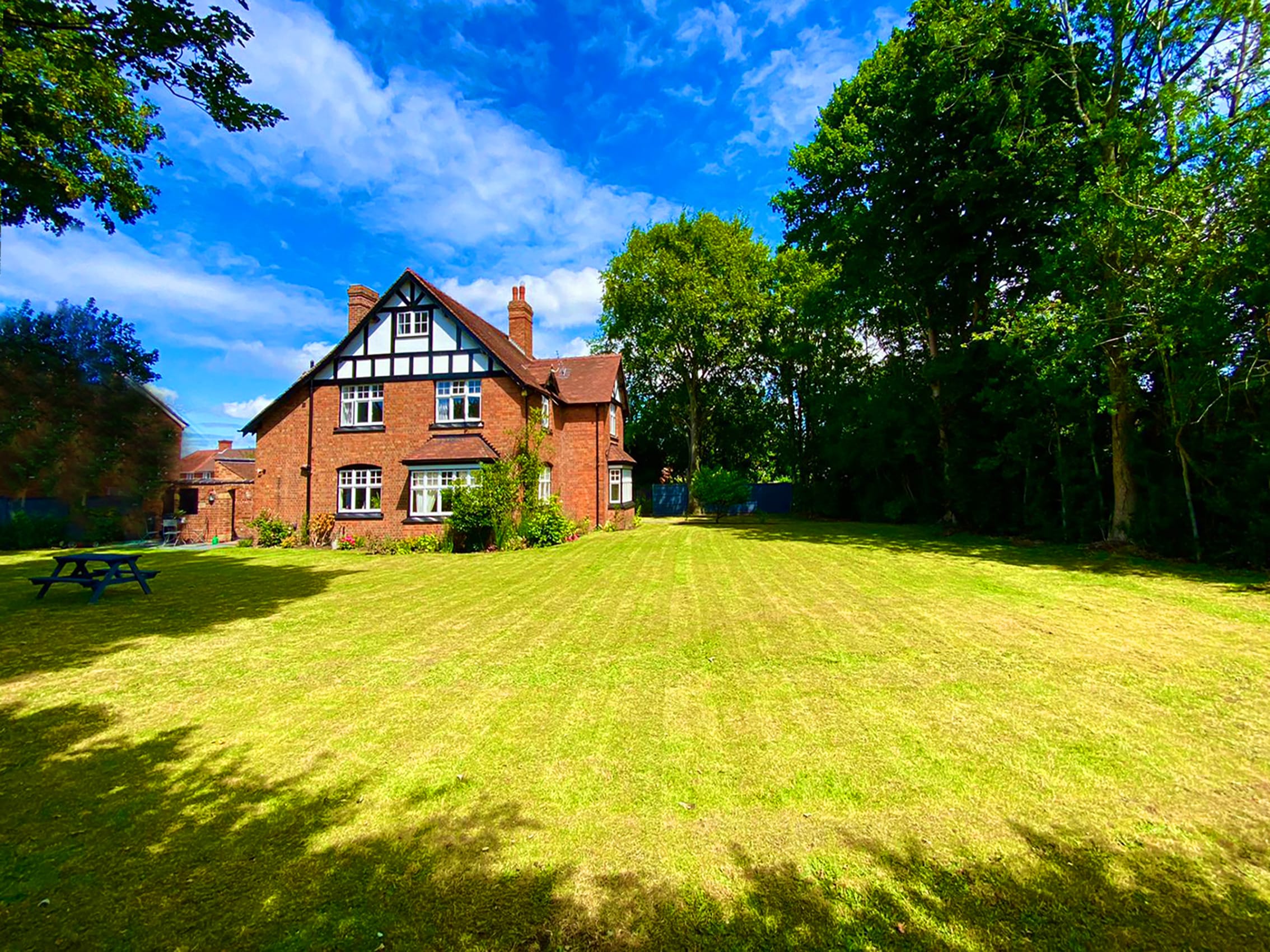 Church Road, Albrighton, WV7