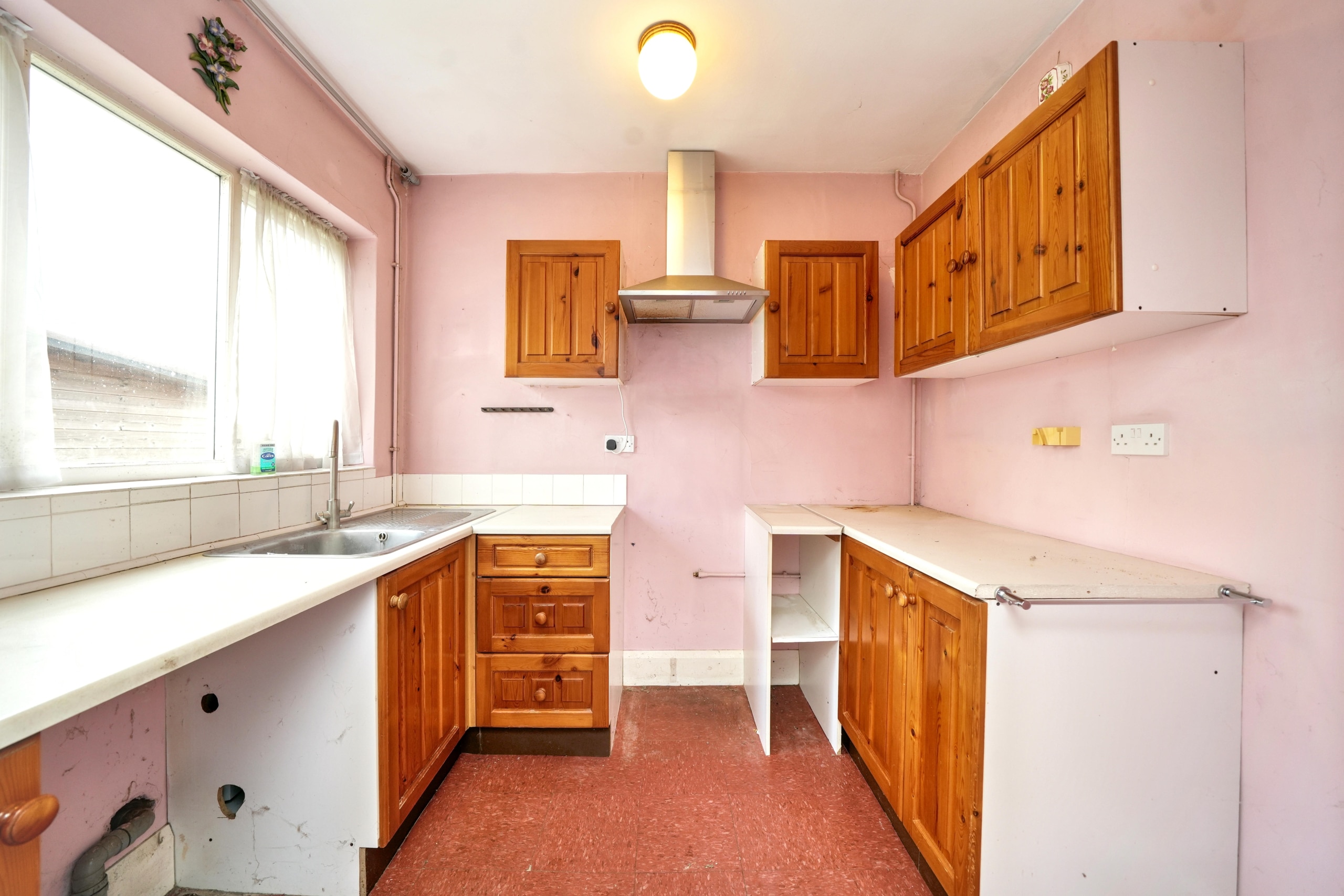 Station Road, Albrighton, WV7