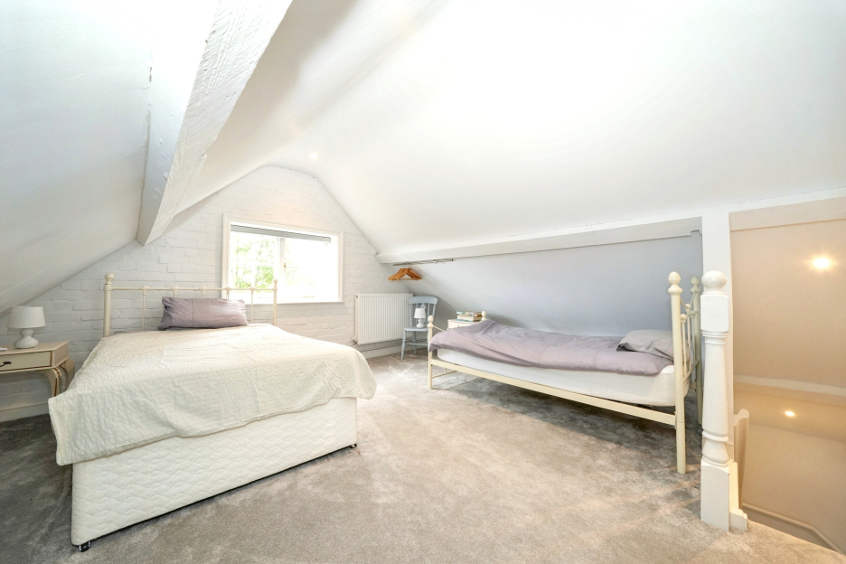 Church Road, Albrighton, WV7