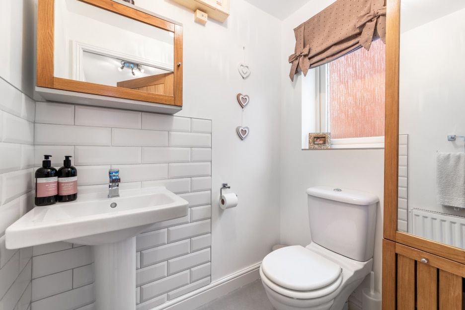 Holendene Way, Wombourne, WV5