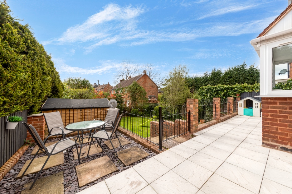 Billy Buns Lane, Wombourne, WV5