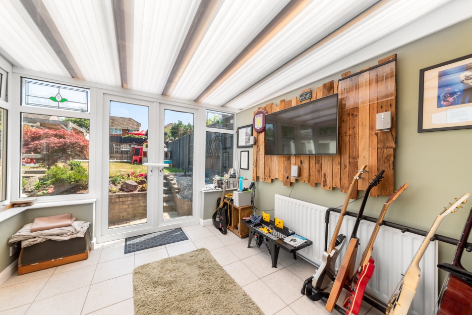 Common Road, Wombourne, WV5