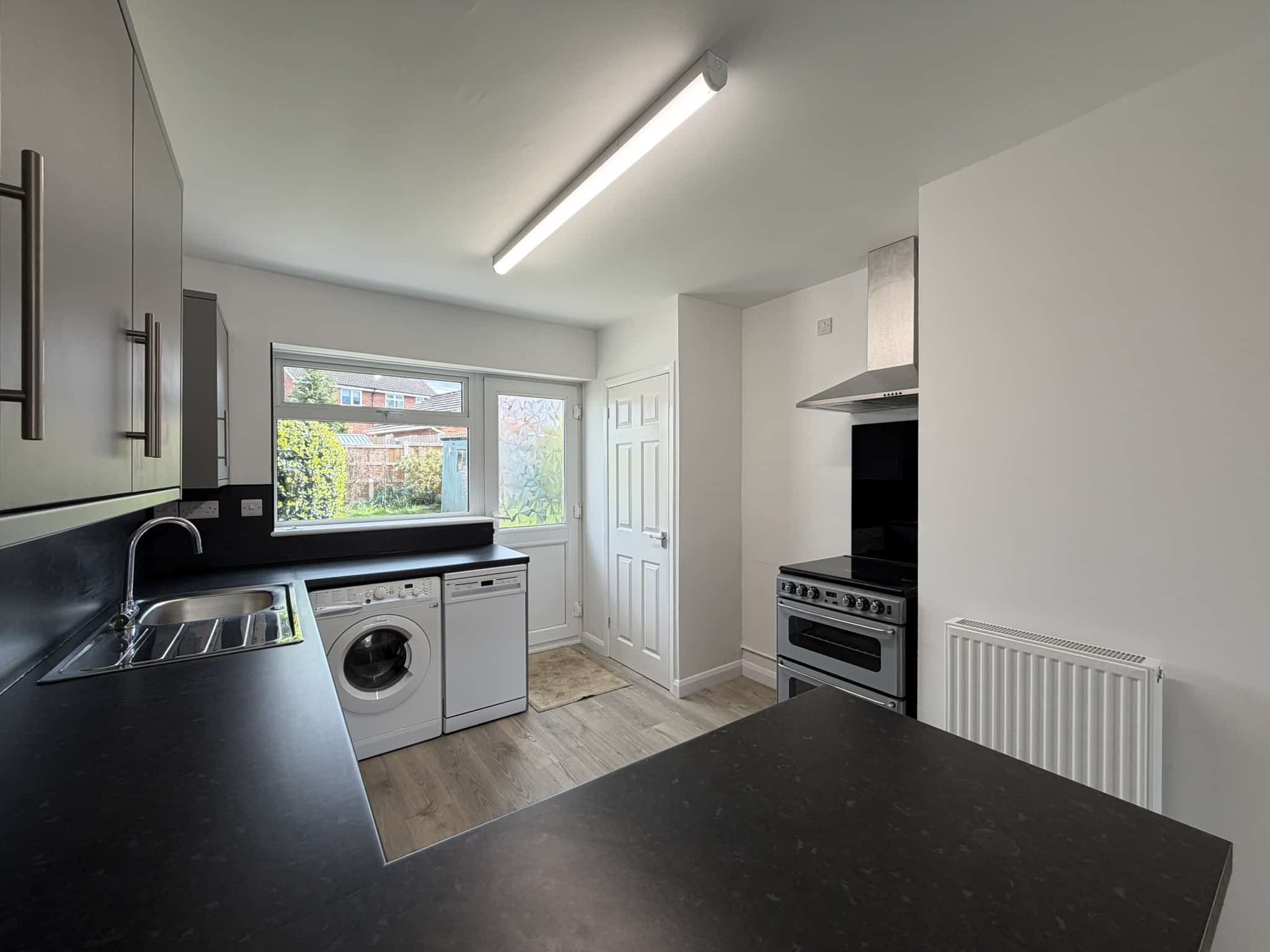 Wombourne Road, Swindon, DY3