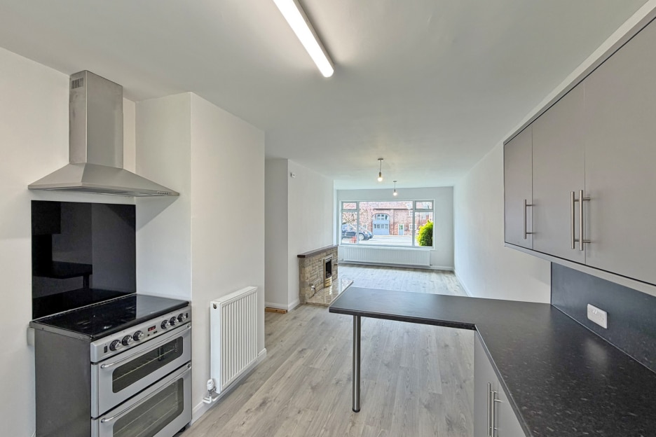 Wombourne Road, Swindon, DY3