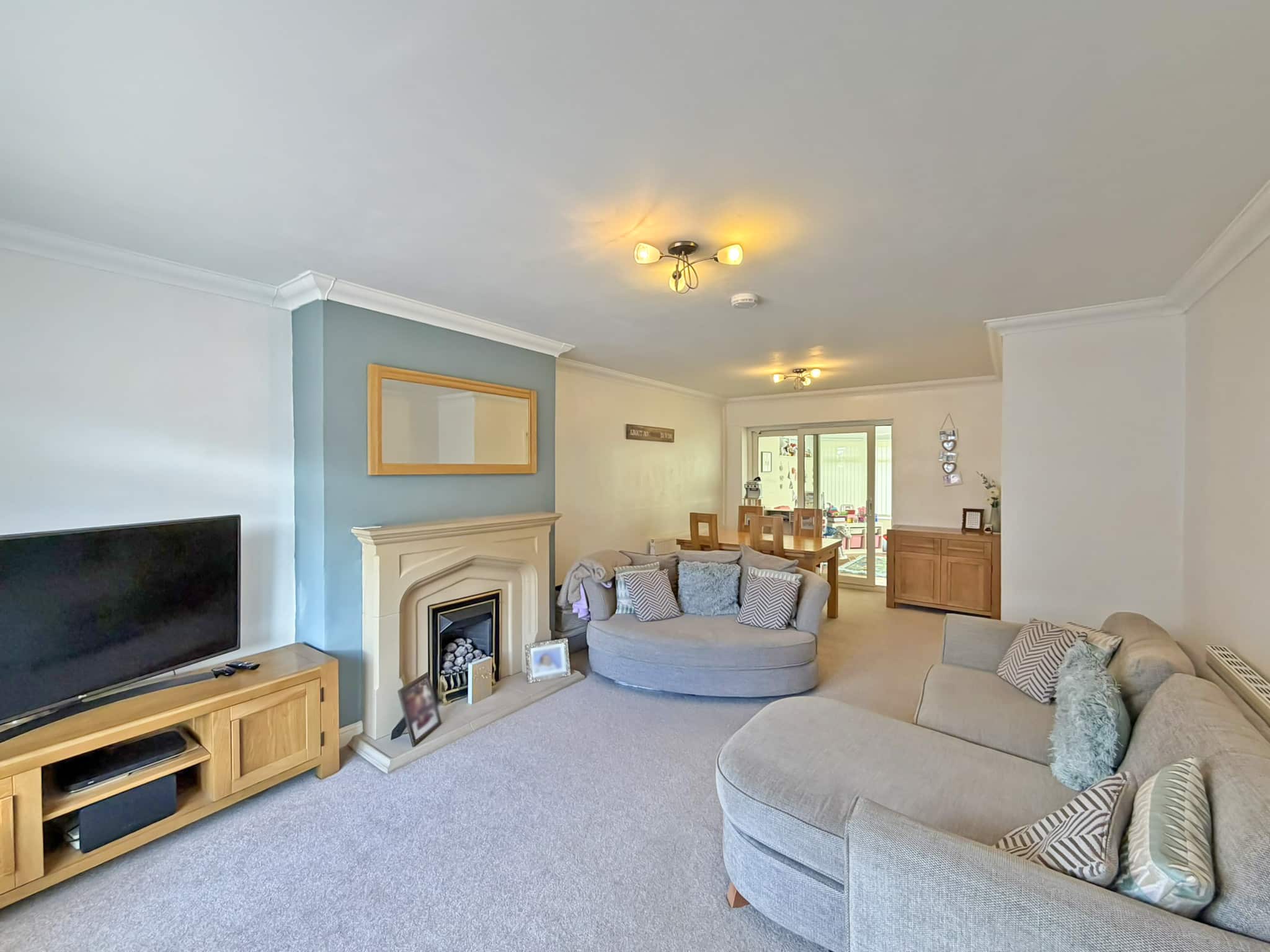 Chequers Avenue, Wombourne, WV5