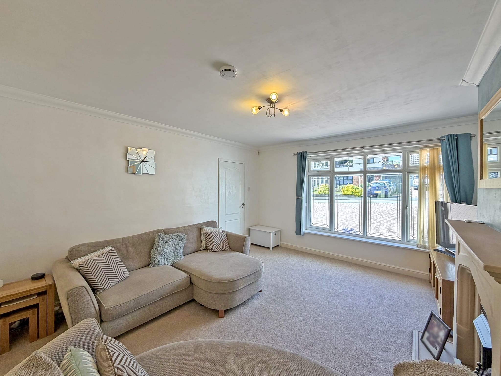 Chequers Avenue, Wombourne, WV5