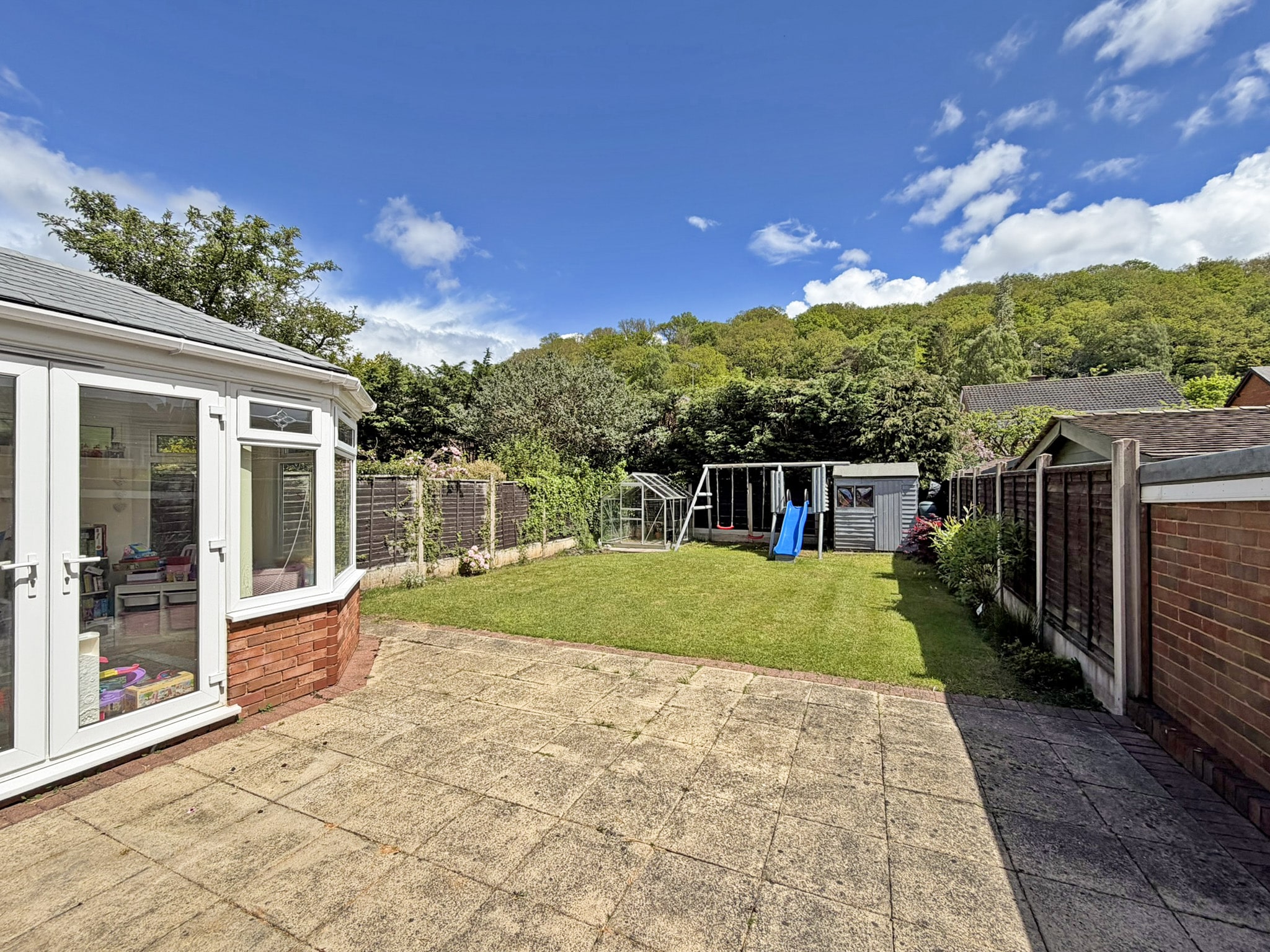 Chequers Avenue, Wombourne, WV5