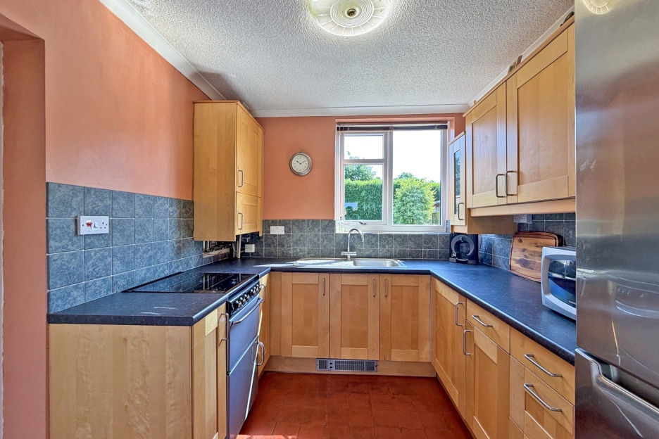 Sunridge Avenue, Wombourne, WV5