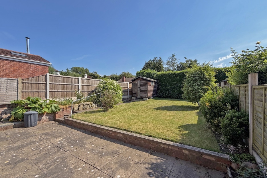 Sunridge Avenue, Wombourne, WV5