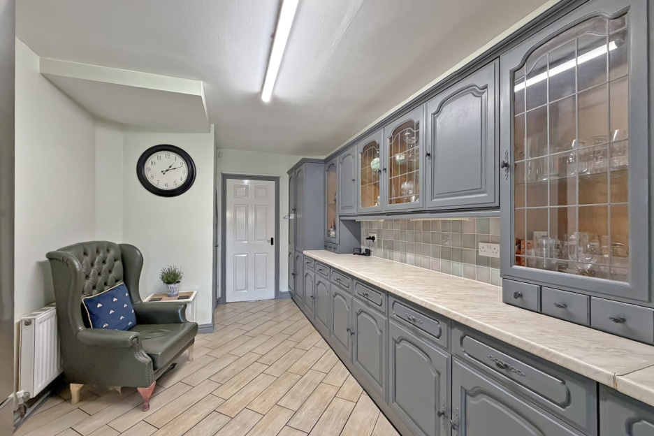 Walk Lane, Wombourne, WV5