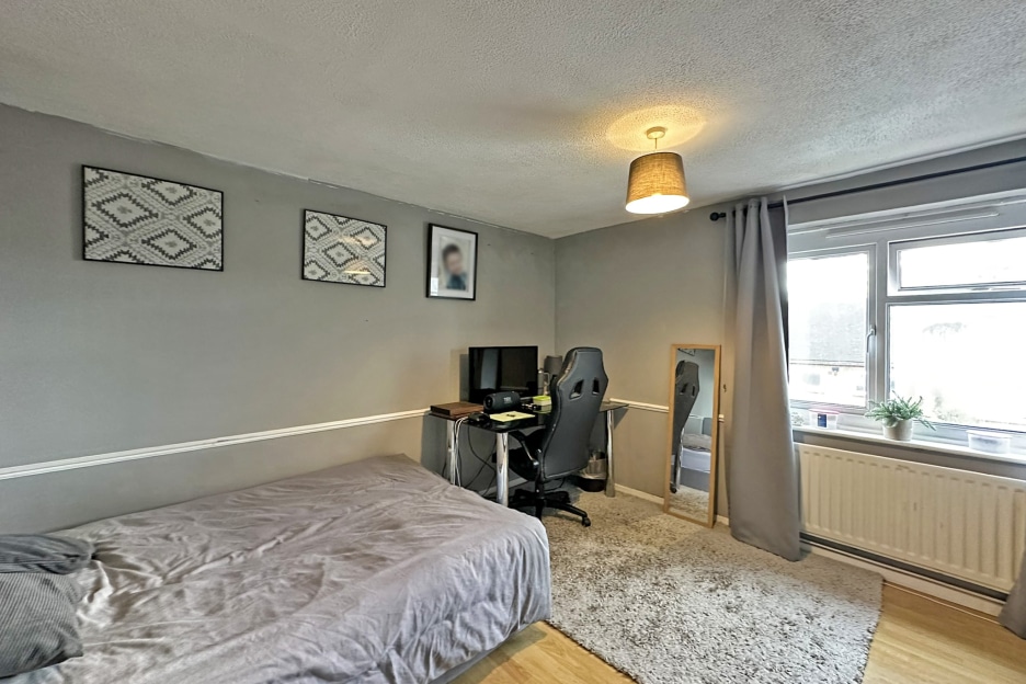 Lamb Crescent, Wombourne, WV5