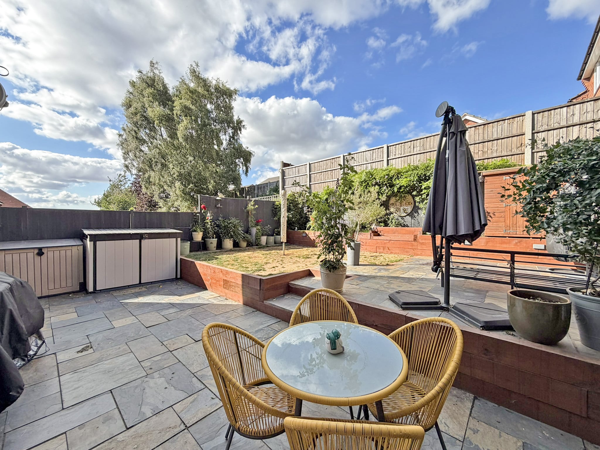 Haslingden Crescent, Dudley, DY3