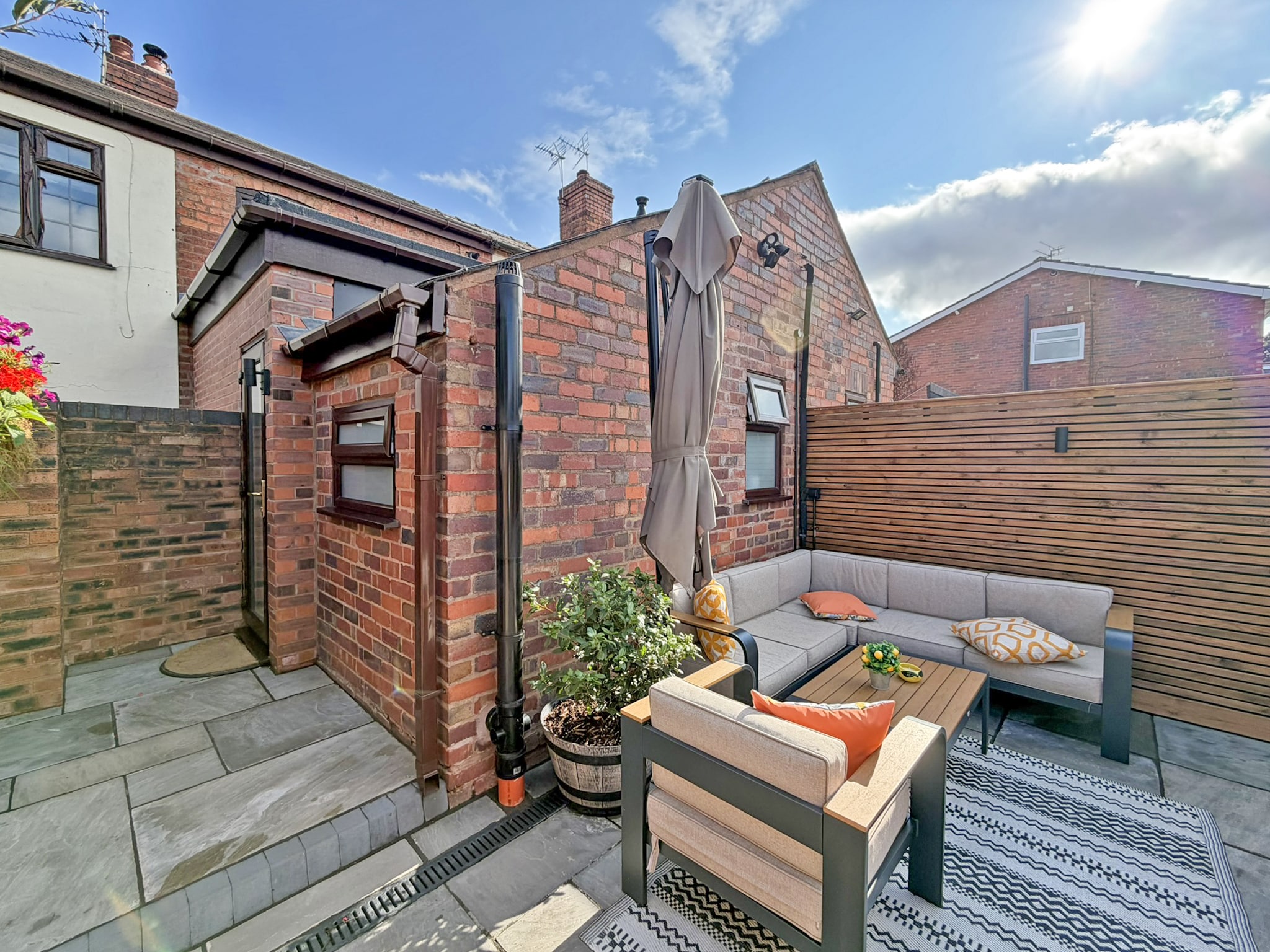 Chapel Street, Wombourne, WV5