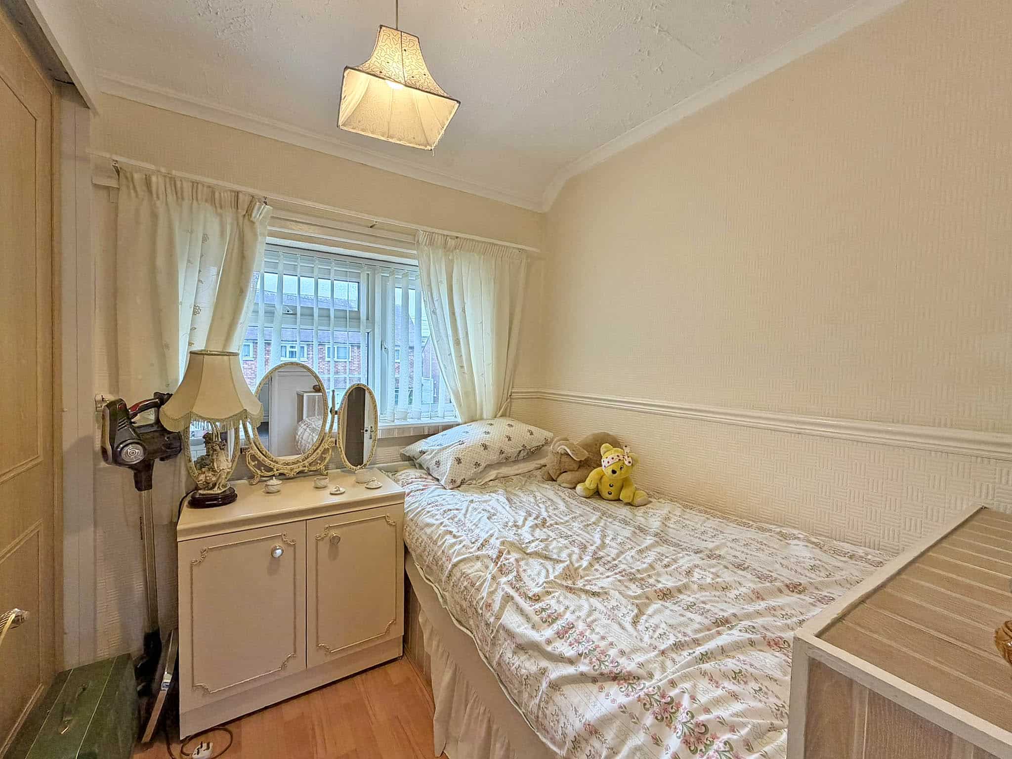 Beckbury Avenue, Warstones, WV4