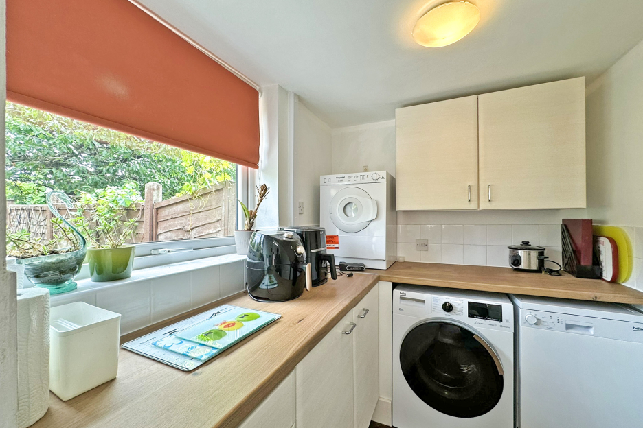 Ounsdale Crescent, Wombourne, WV5