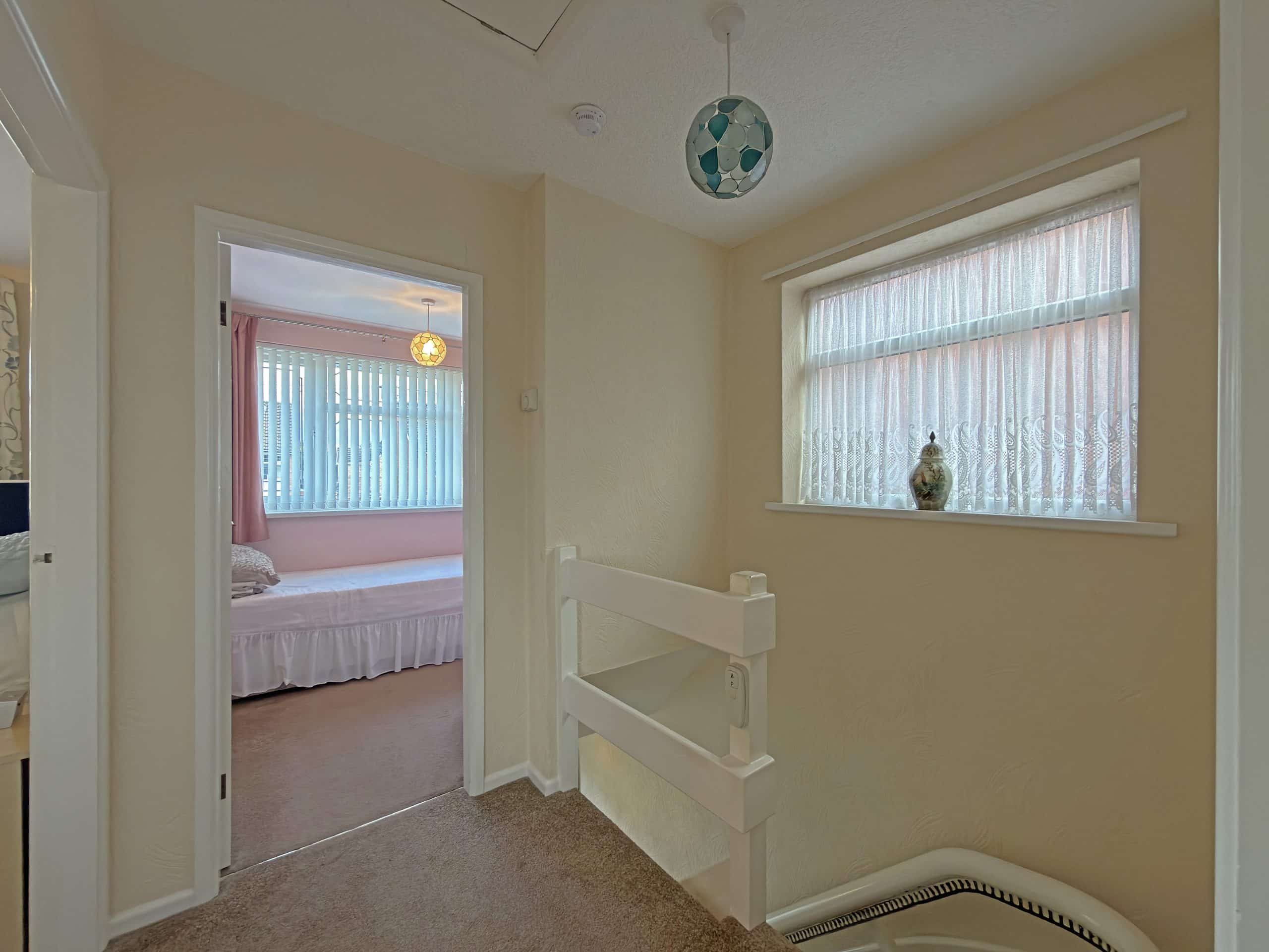 Park Avenue, Wombourne, WV5