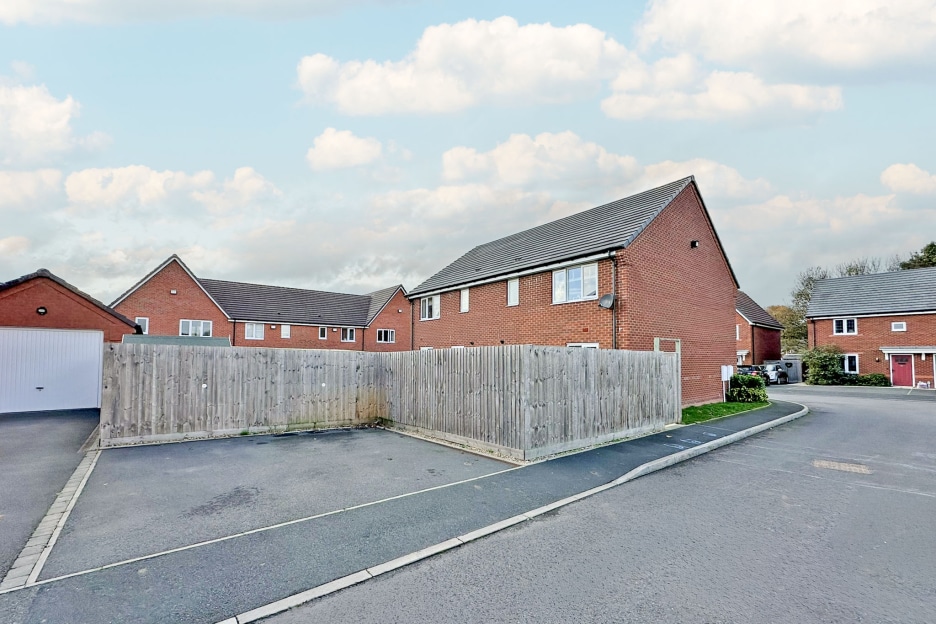 Foxglove Way, Himley, DY3