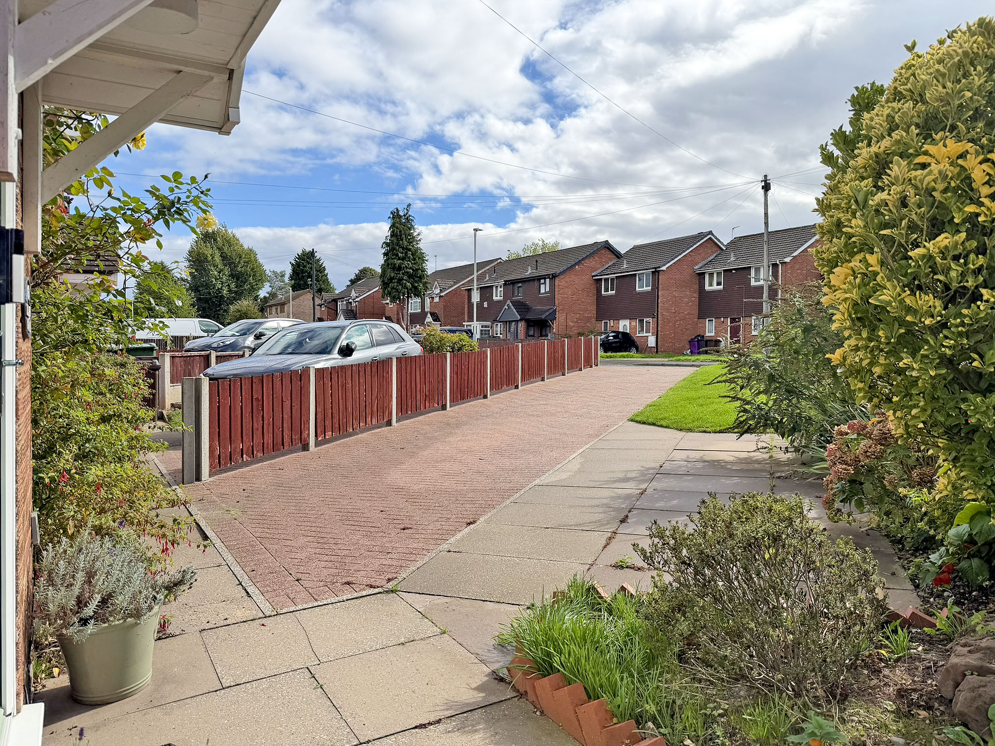 Glaisdale Gardens, Wolverhampton, WV6