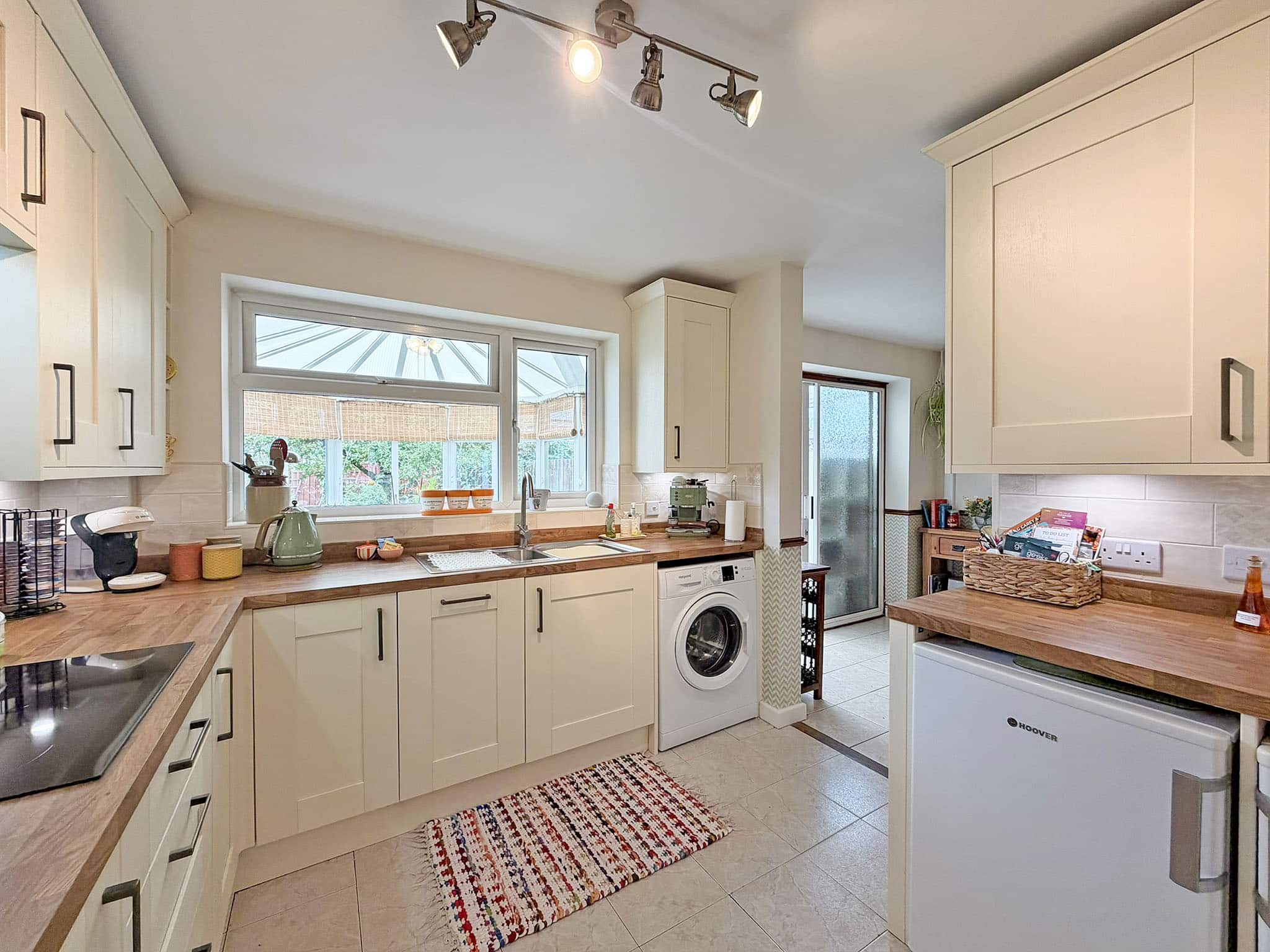 Glaisdale Gardens, Wolverhampton, WV6