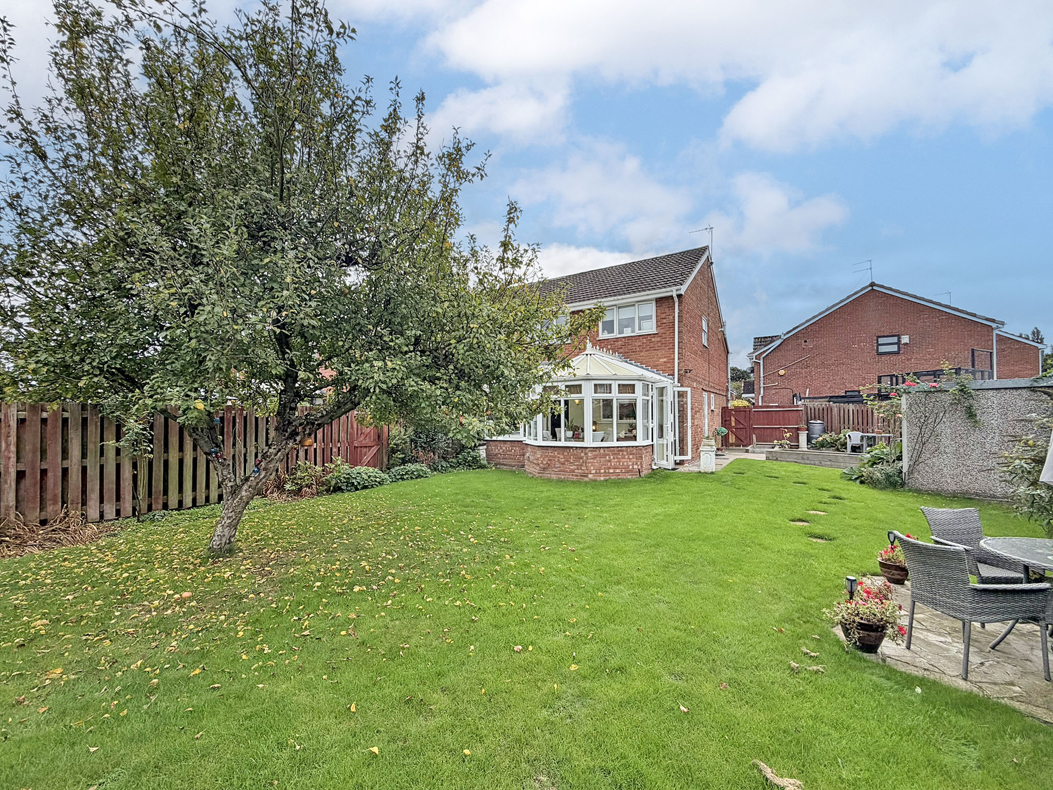 Glaisdale Gardens, Wolverhampton, WV6