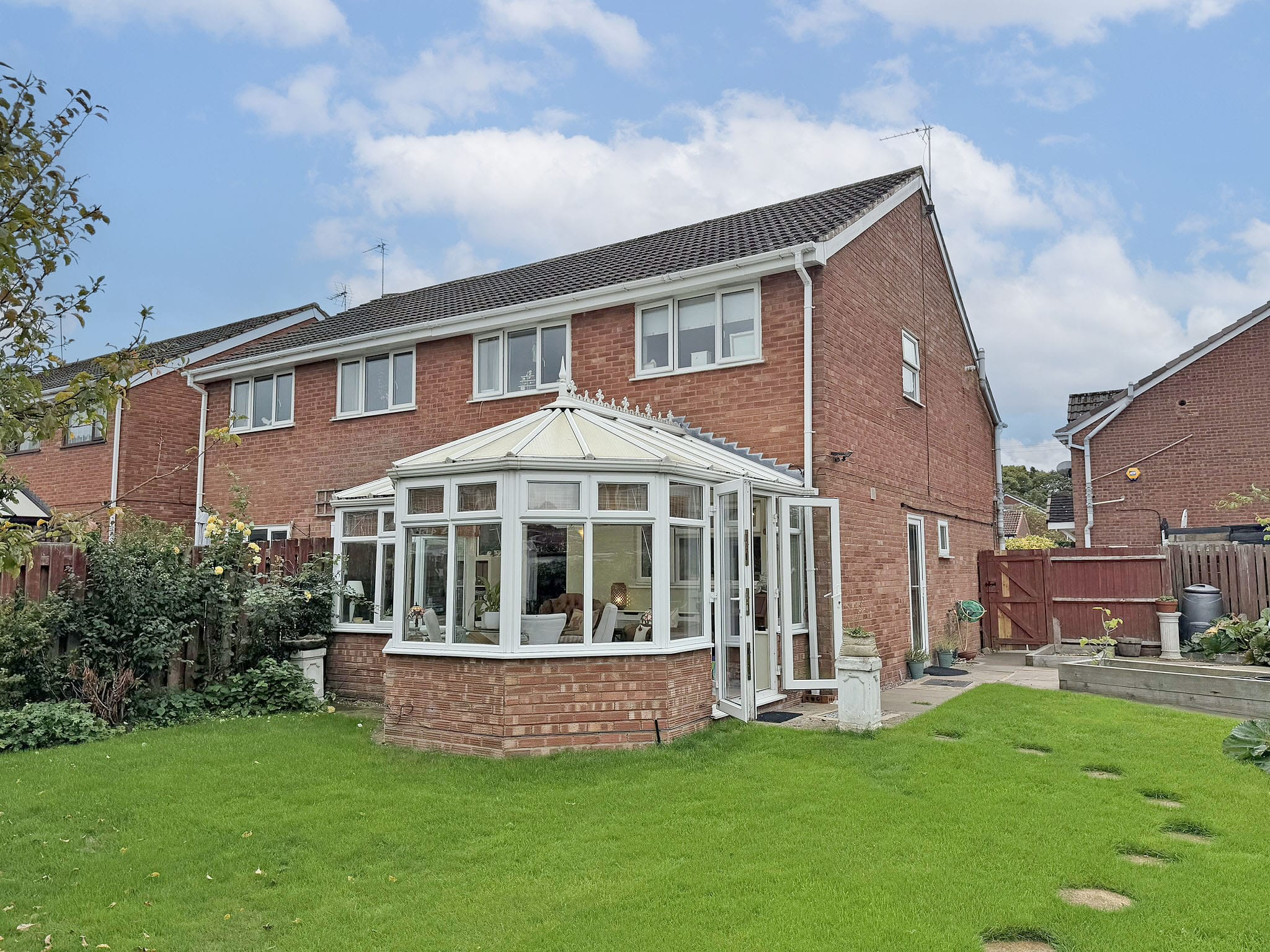 Glaisdale Gardens, Wolverhampton, WV6