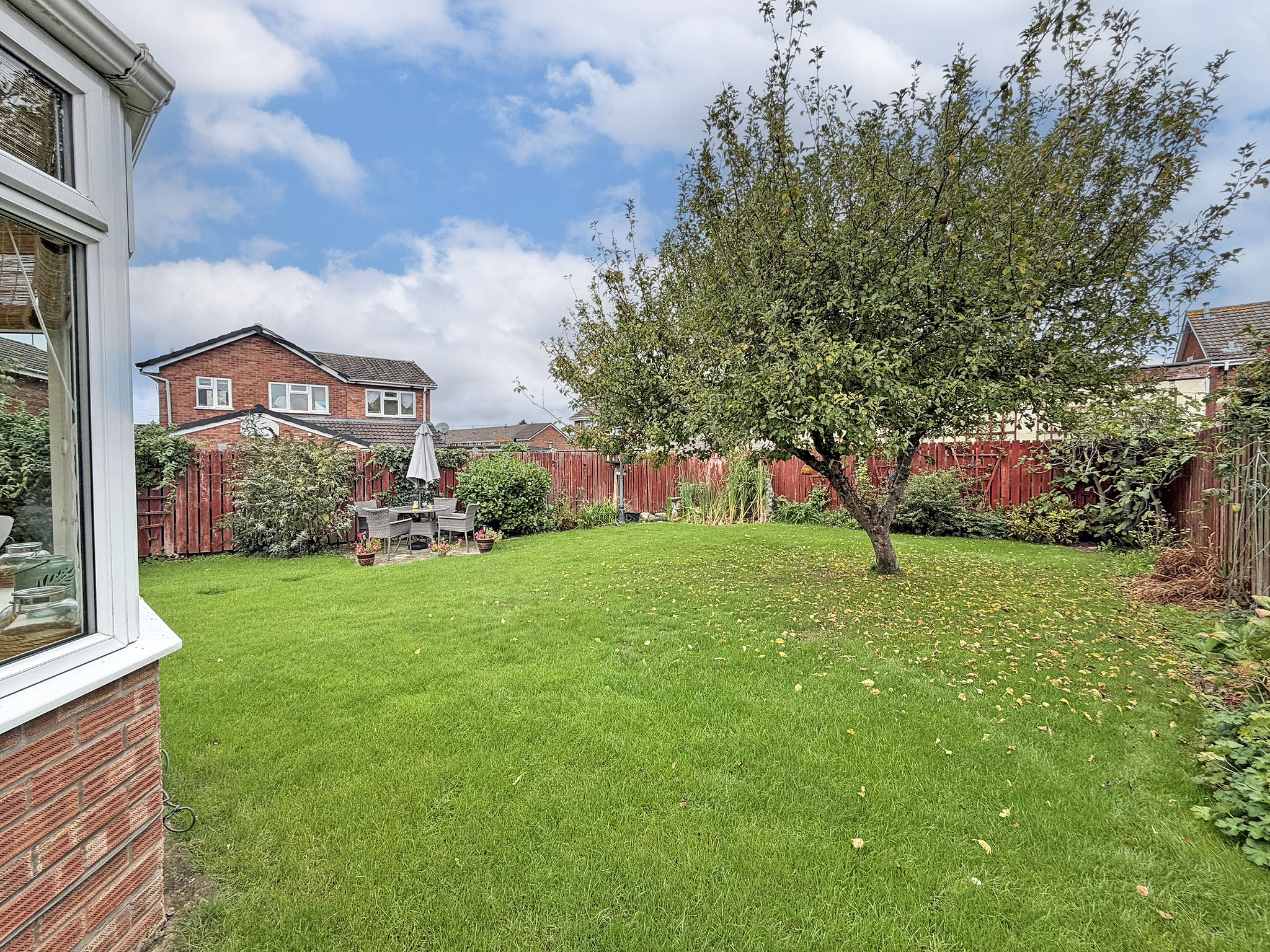 Glaisdale Gardens, Wolverhampton, WV6