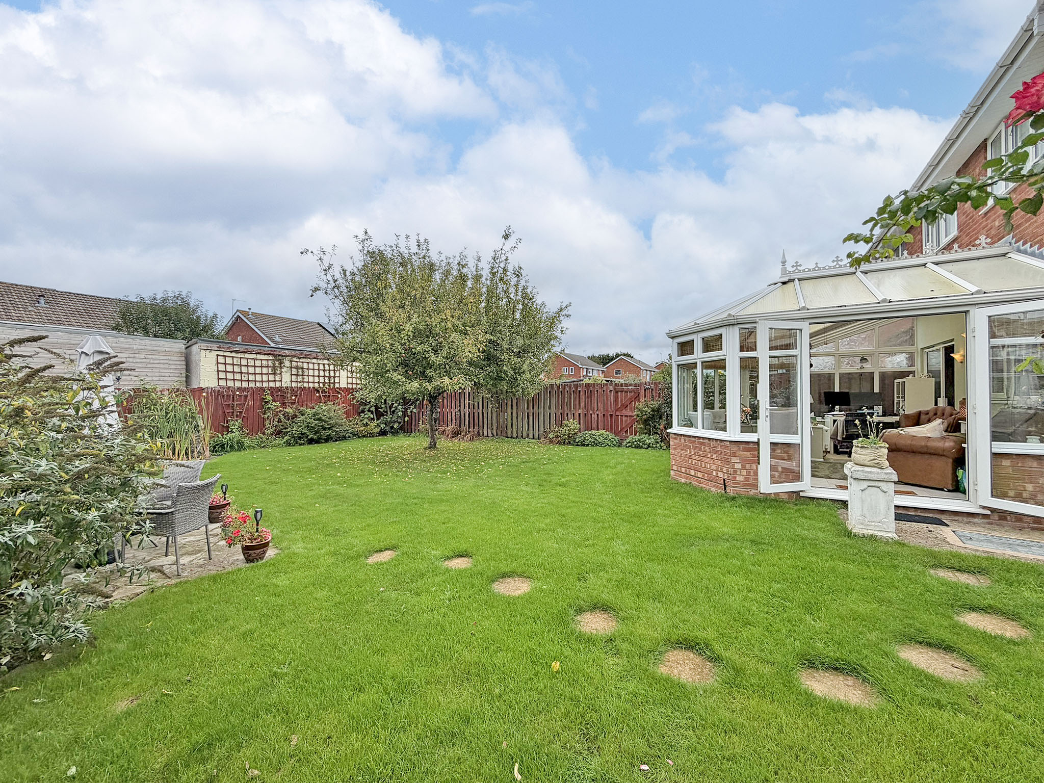 Glaisdale Gardens, Wolverhampton, WV6