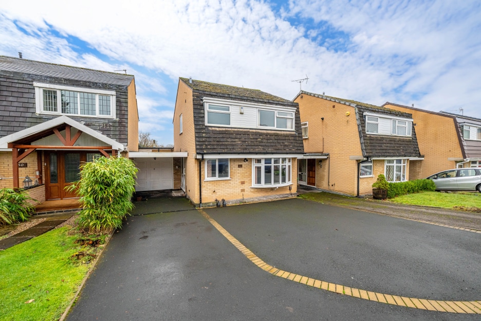 Cherrington Gardens, Compton, WV6