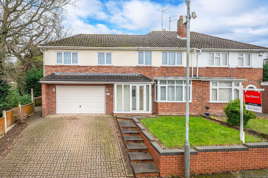 Castlecroft Road, Castlecroft, WV3