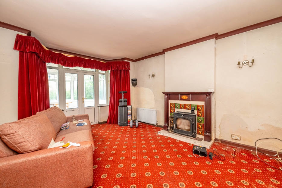 Westland Road, Compton, WV3