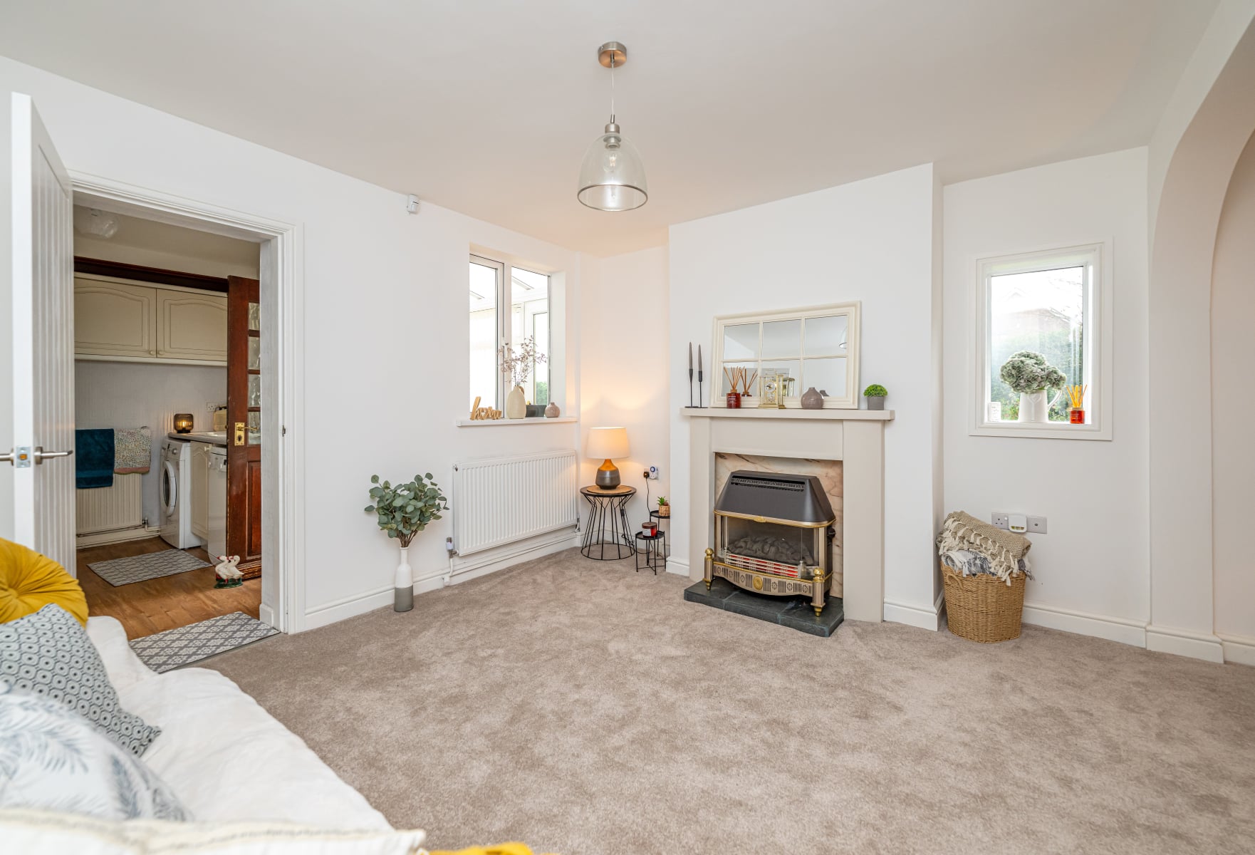 Hilton Lane, Shareshill, WV10