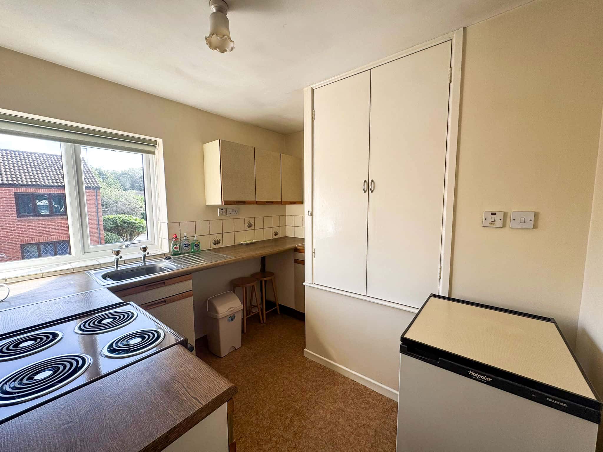 Willowdale Grange, Wolverhampton, WV6