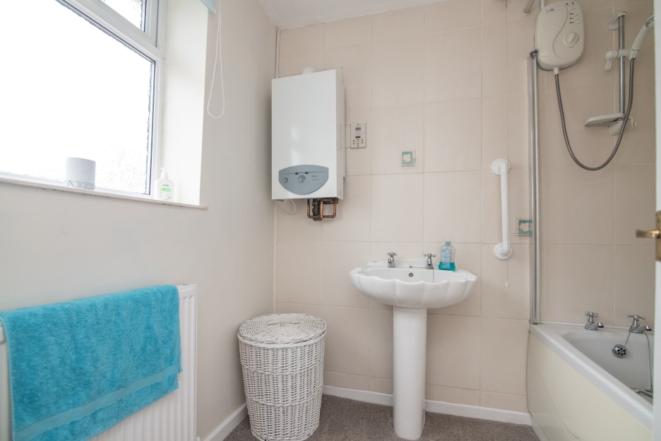 Pennyhill Lane, West Bromwich, B71